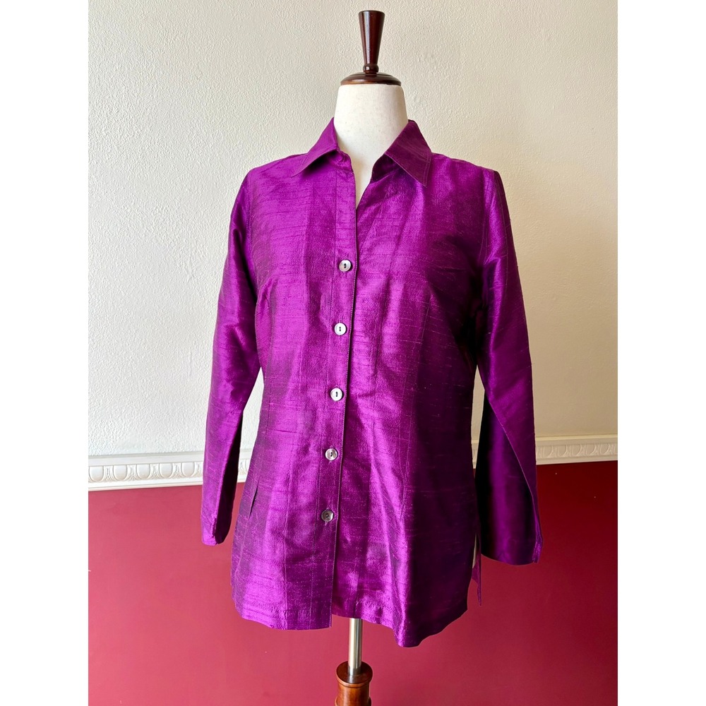 TravelSmith Magenta Purple 100% Raw Silk Button Down Top Sz M Luxury Jewel Tone